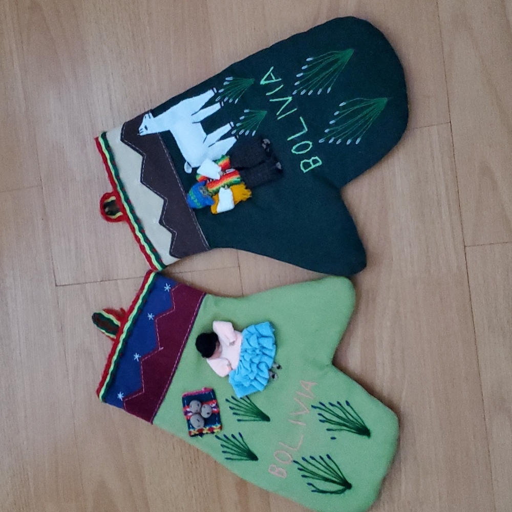 Bolivia Oven Mits